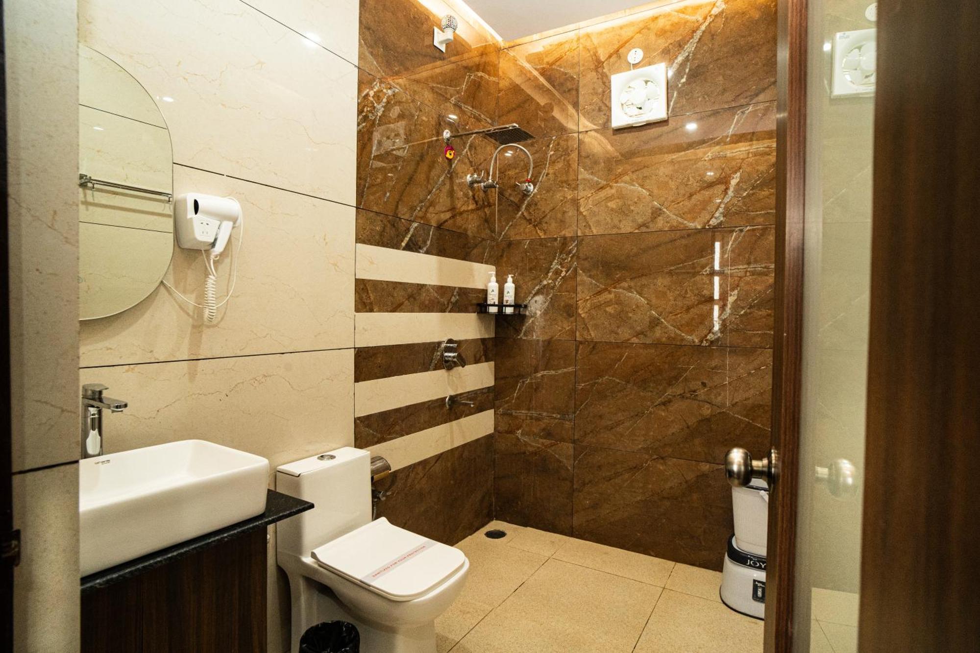 The Aravali Resort Bijni Eksteriør bilde